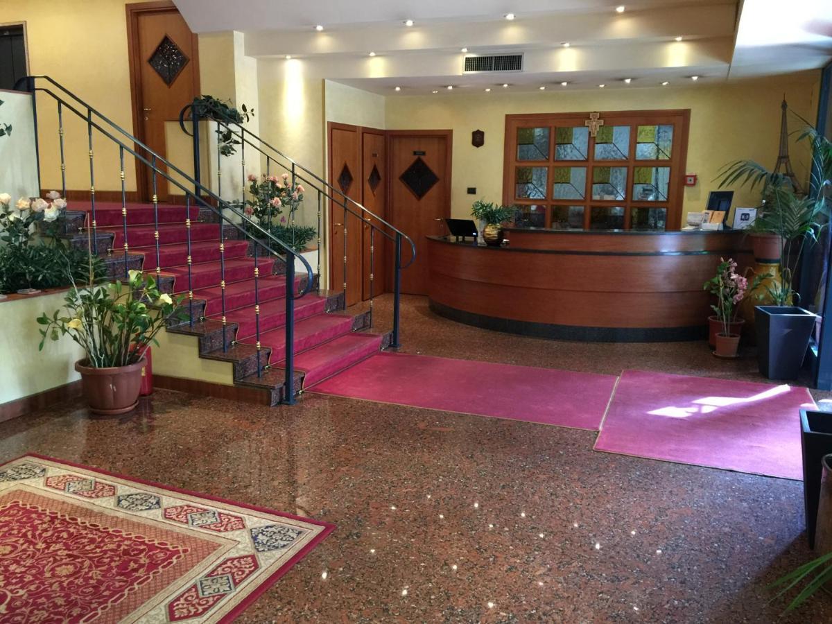 Savant Hotel Lamezia Terme Dış mekan fotoğraf